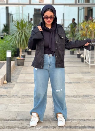 چاكت نسائى بيزيك بأزرار لون اسود