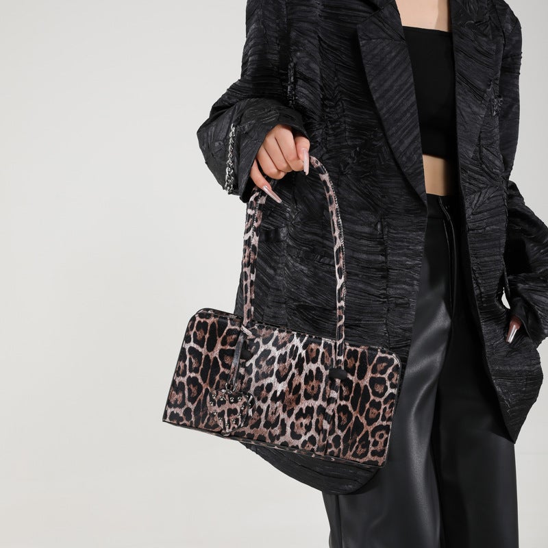 Girl Style Niche Design Large Capacity Bag Women'S Bag Sense Of Design Leopard Print Versatile Trendyy Armpit Tote Large Bag - Image 2