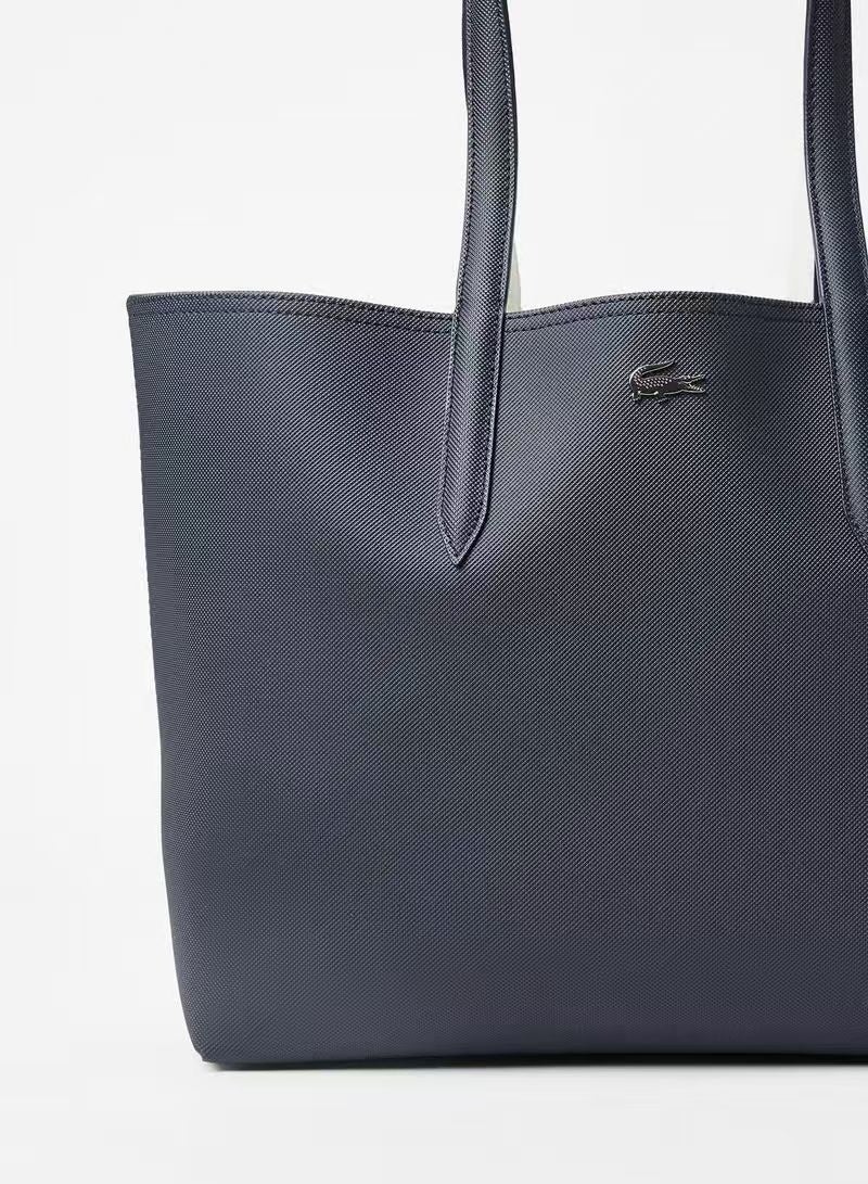لاكوست Lacoste نسائية ذات الوجهين ثنائي اللون حقيبة يد عالية السعة ، أنيقة متعددة الوظائف ، أزرق داكن / أبيض - Image 3