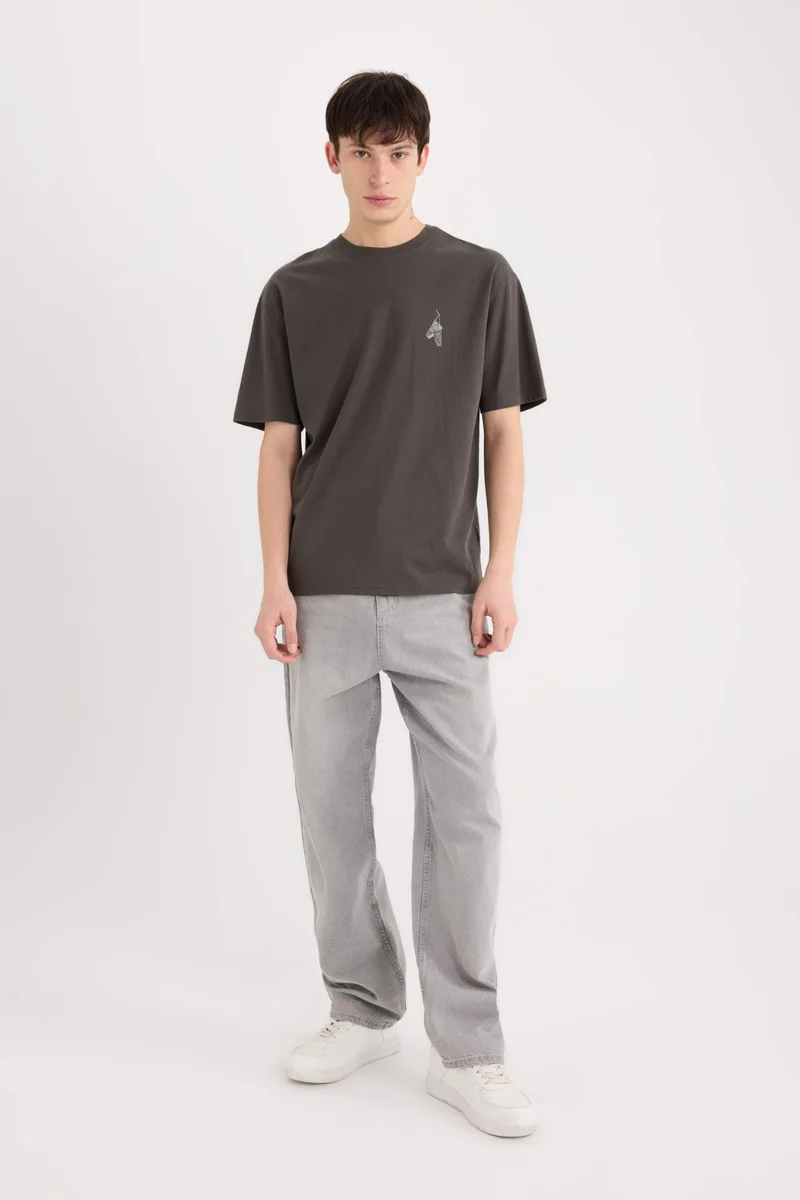 ديفاكتو Boxy Fit Crew Neck Back Printed T-Shirt