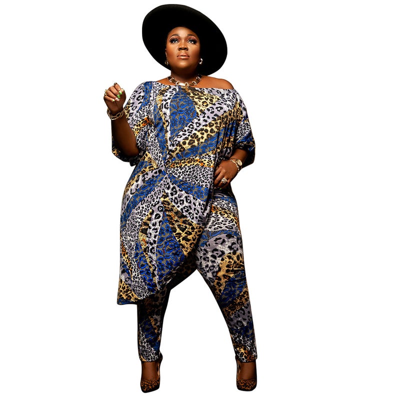 2021 European and American cross-border Amazon Fashion womens clothing off-shoulder elegant sexy off-shoulder printing plus size two-piece set Chain  - Image 2