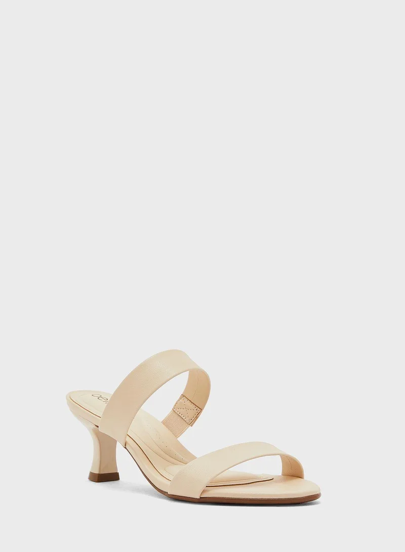 Beira Rio Eileen Sandals