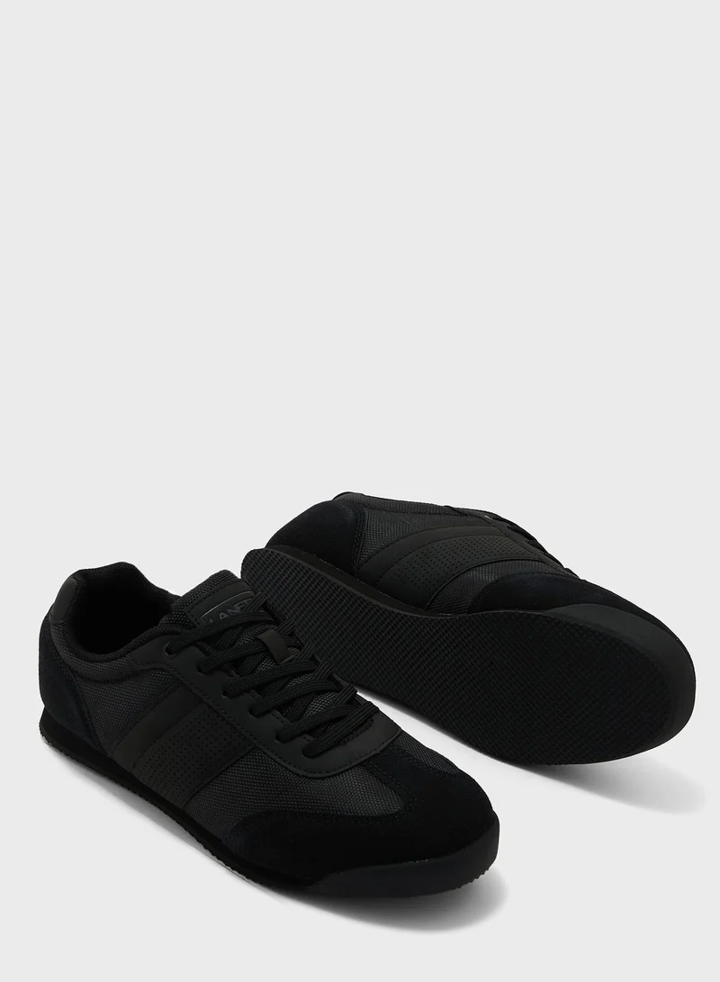 CCC Casual Low Top Sneakers