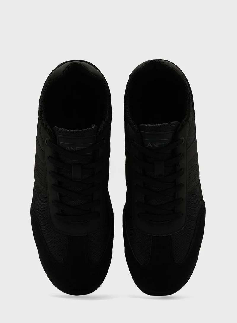 CCC Casual Low Top Sneakers