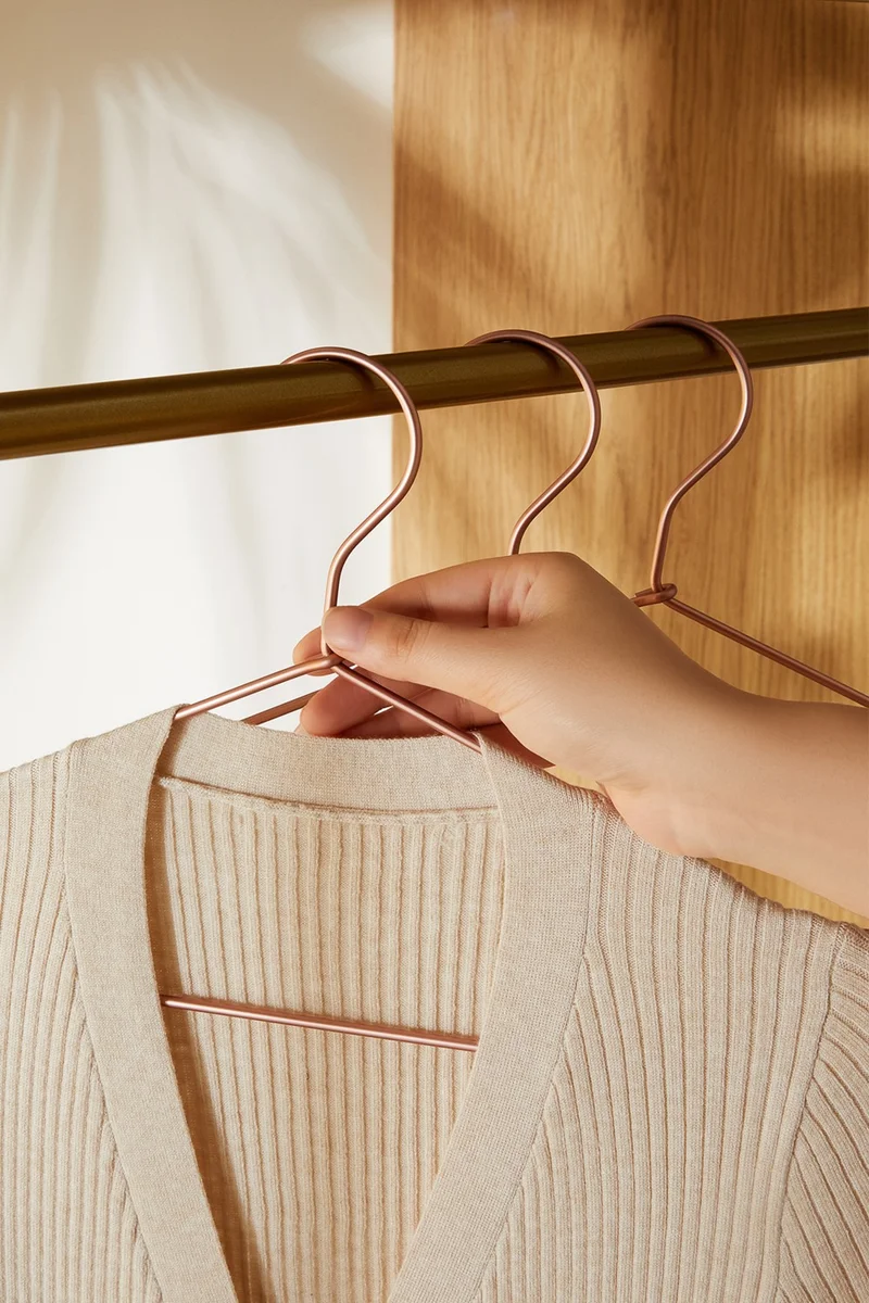 Ocean Home Textile 12-Piece Rose Gold Color Metal Clothes Hangers 22 x 41 x 0.4 cm