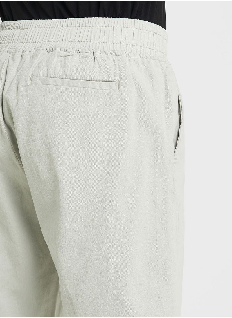 Thomas Scott - Thomas Scott Men Mid-Rise Slim Fit Shorts - Image 1