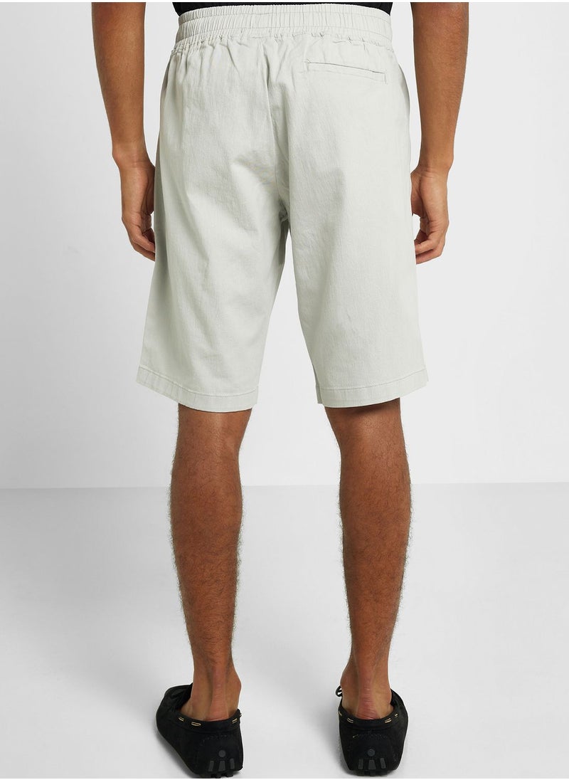 Thomas Scott - Thomas Scott Men Mid-Rise Slim Fit Shorts - Image 1
