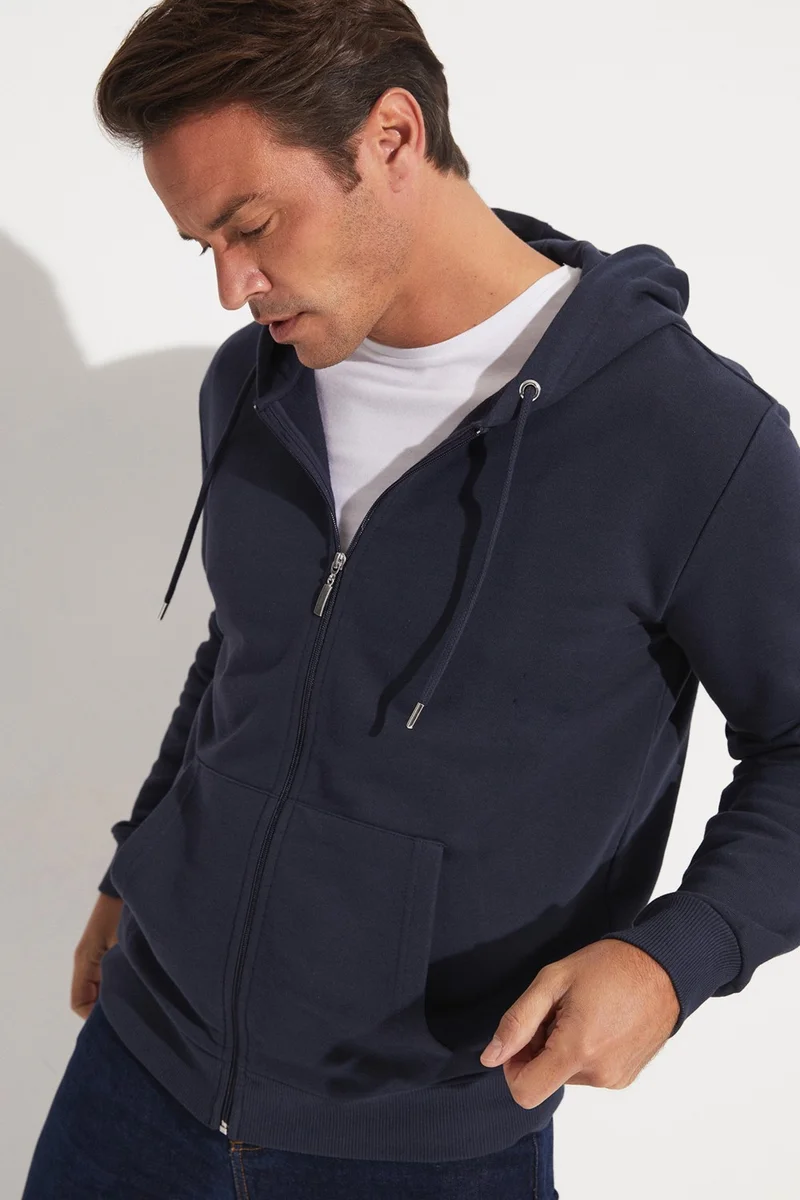 JUNE Men's Regular Fit Zippered Pocket Detailed Sweatshirt