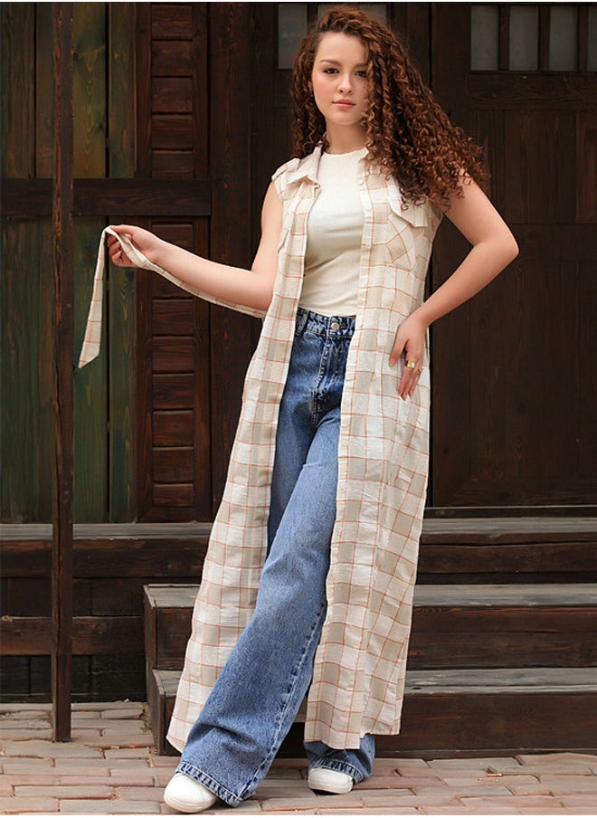 Sleeveless Plaid Cardigan– Long, Front-Open with a Modern and Comfortable Style