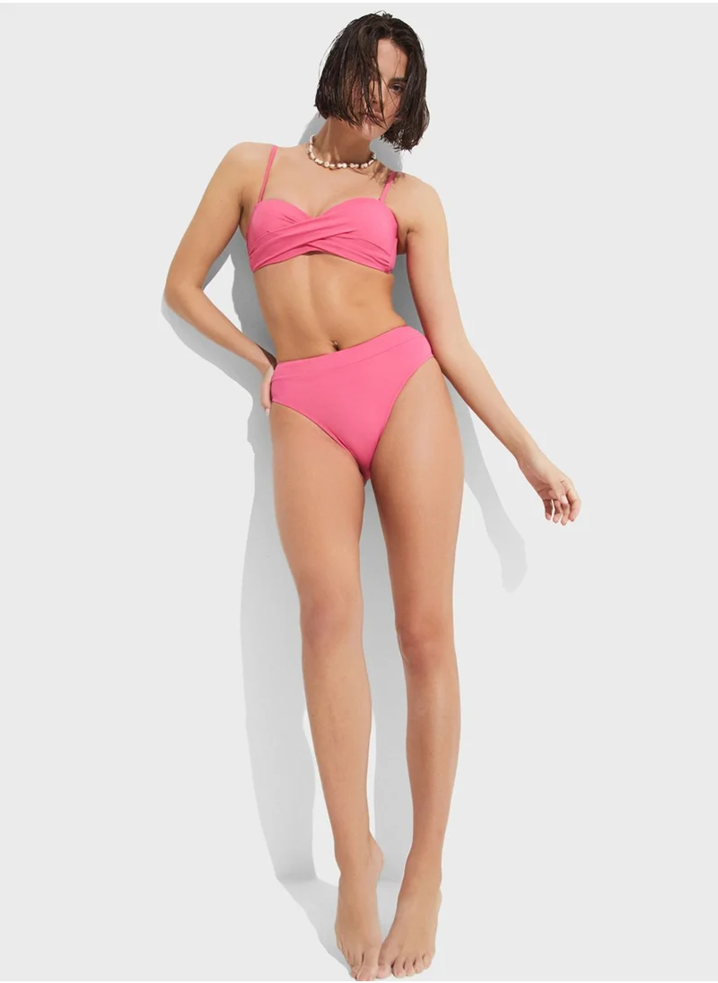 جون Strappy Twisted Bikini Top & Bottom Set