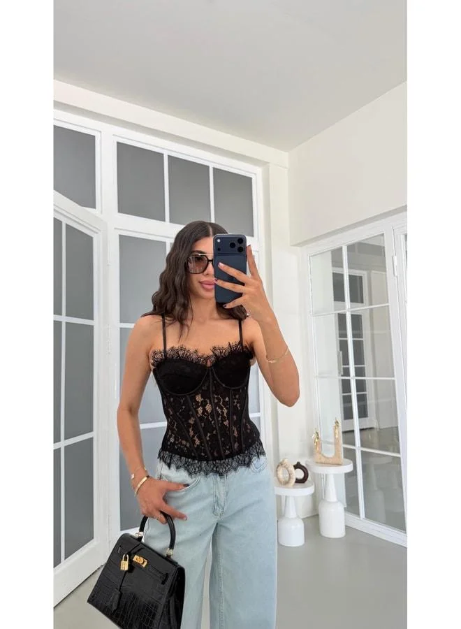Black Lace-Trimmed Strap-Back Elastic Corset GAUS-01923.