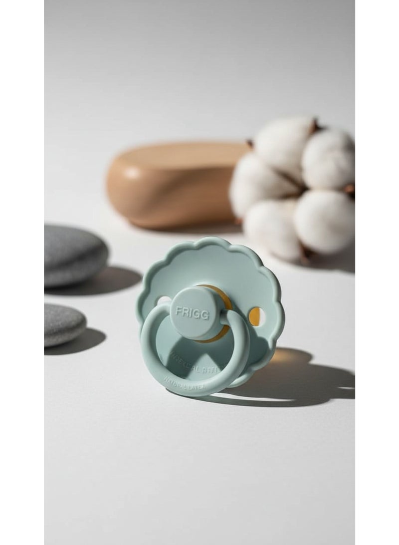 FRIGG Natural Latex Baby Pacifier | Size 1 (0–6 Months) | BPA-Free, Orthodontic Soother | Designed & Made in Denmark - Image 5