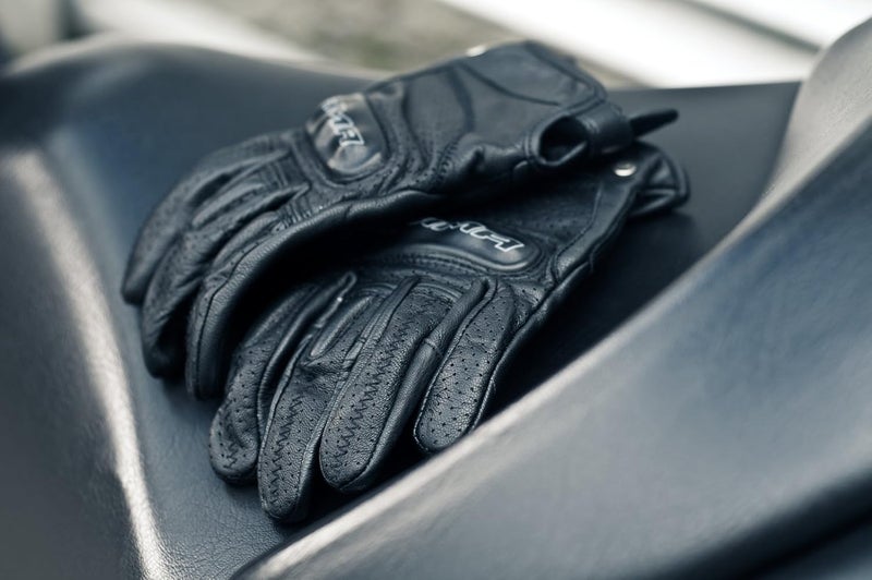 SHIMA CALIBER Motorbike Gloves for Men - Leather Summer Biker Armoured Protectors - Image 5