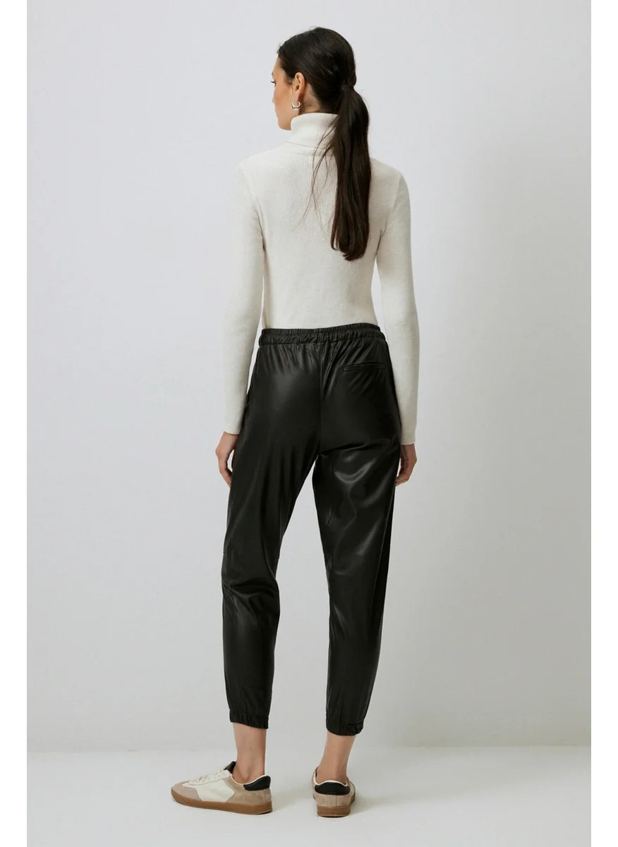Touche Waist Drawstring Leather Trousers