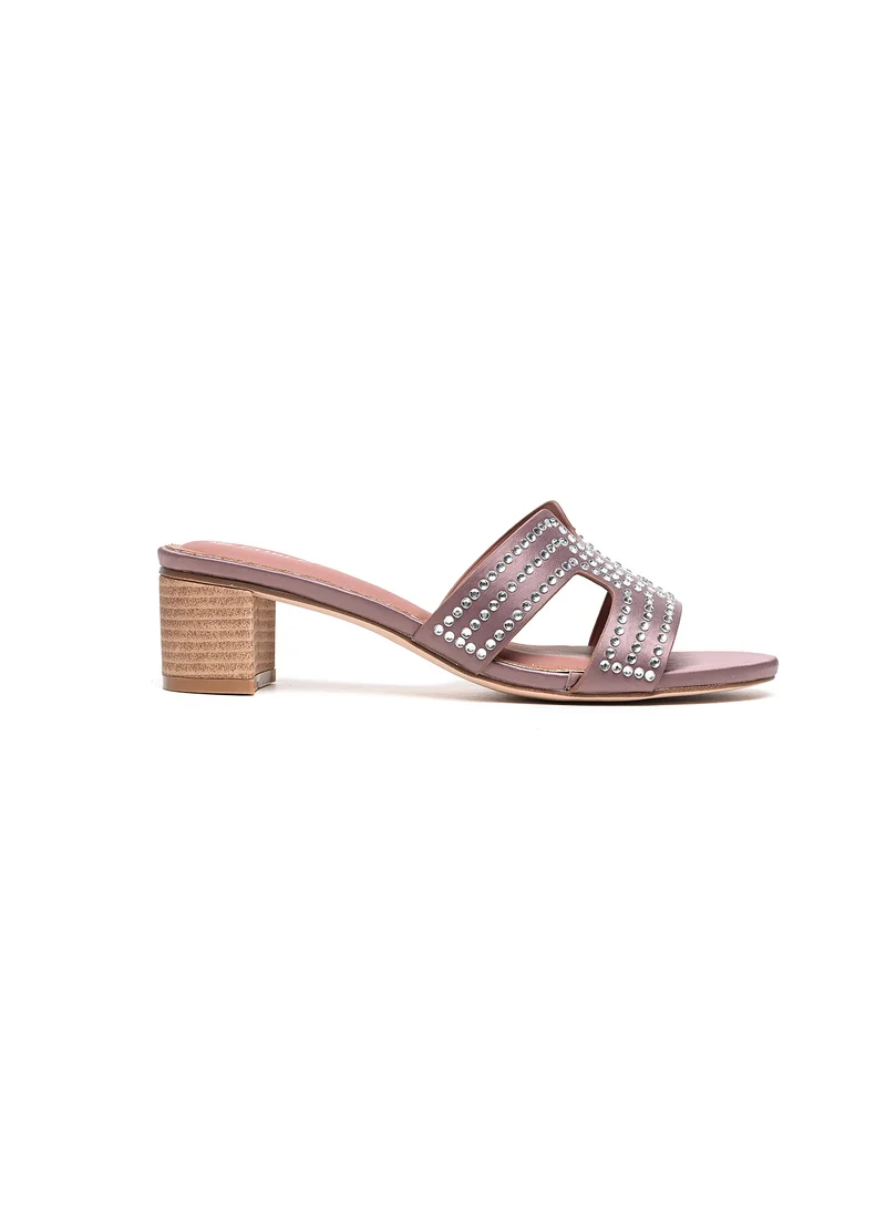 كيوبل Womens embelished pointed-toe kitten heel mules