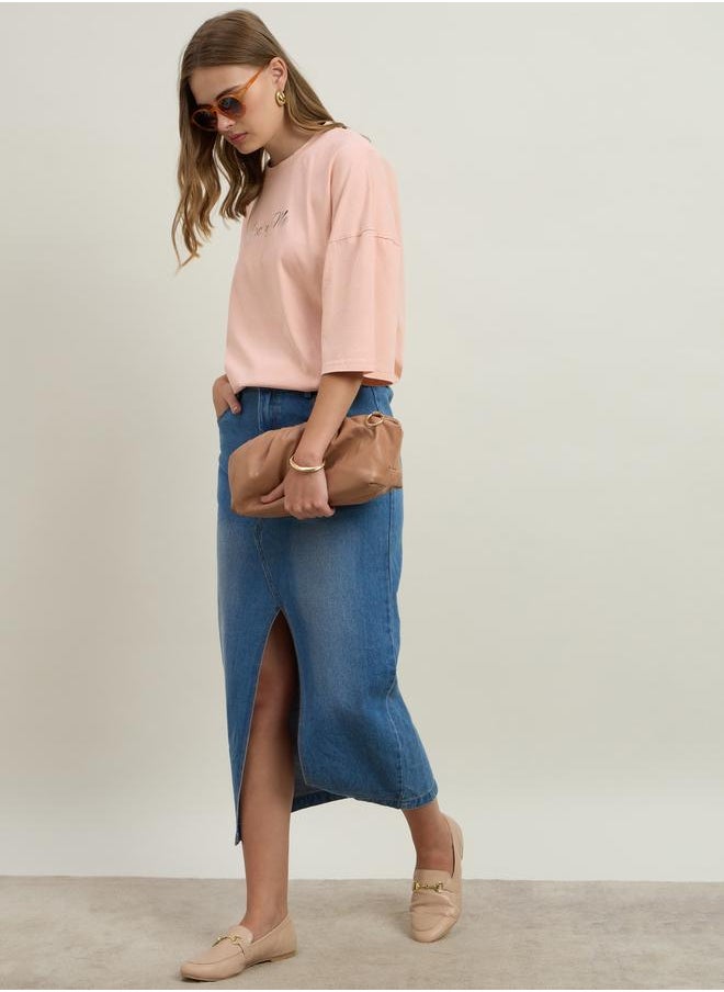 Styli Styli Acid Washed Lucky Me Slogan Foil Print Exaggerated Shoulder Oversized T-Shirt  - Image 1