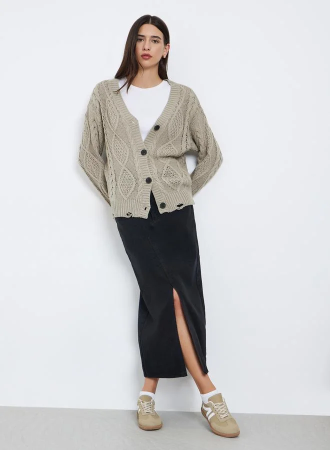 تايك تو كارديجان محبوك بتفاصيل مُضلعة