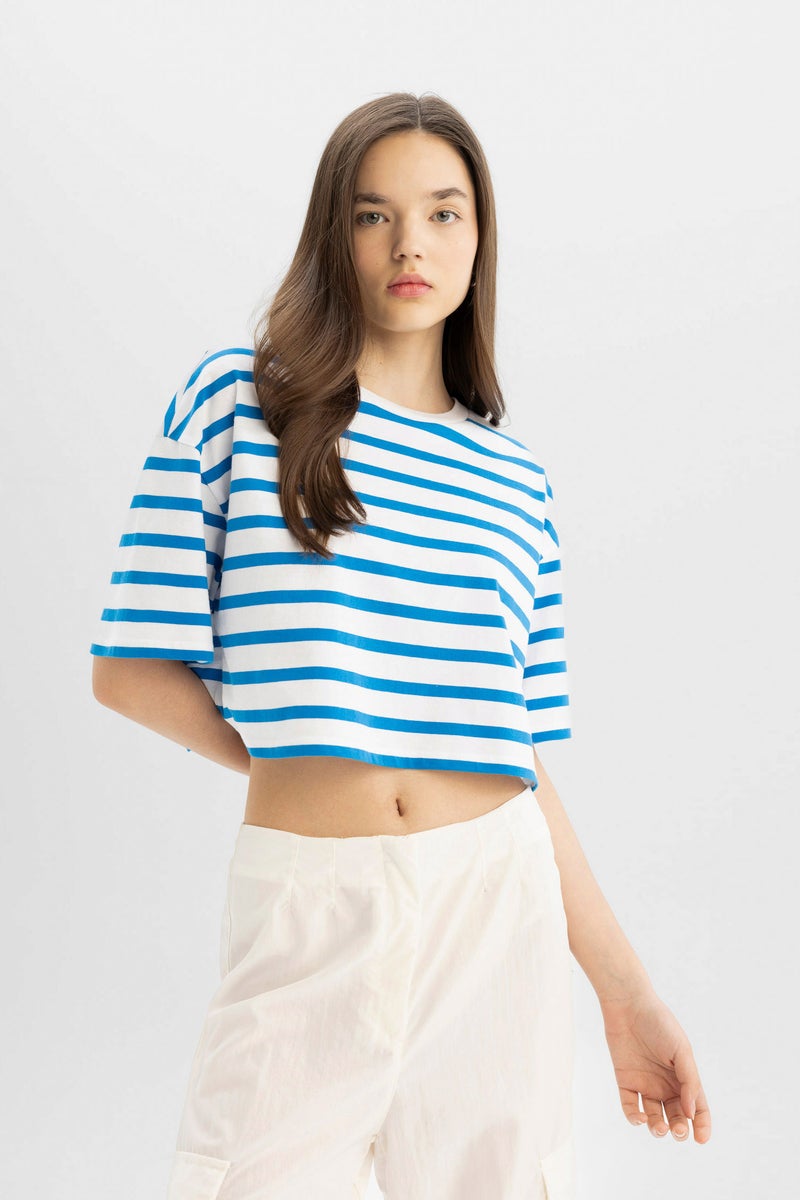 DeFacto Woman Fitted Striped Short Sleeve T-Shirt - Image 1