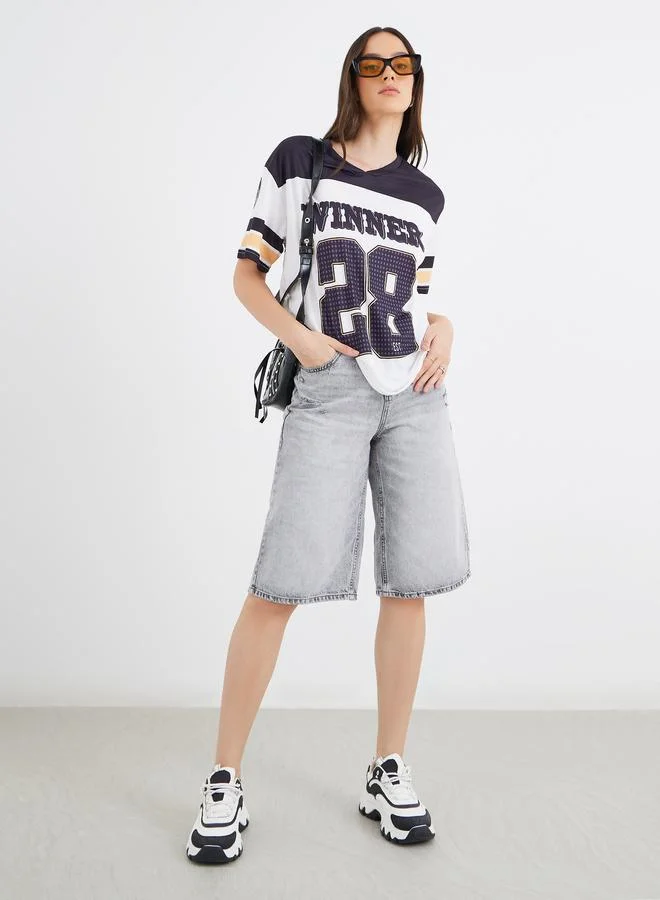 Styli Styli Women White Graphic Print V Neck Oversized T-Shirt