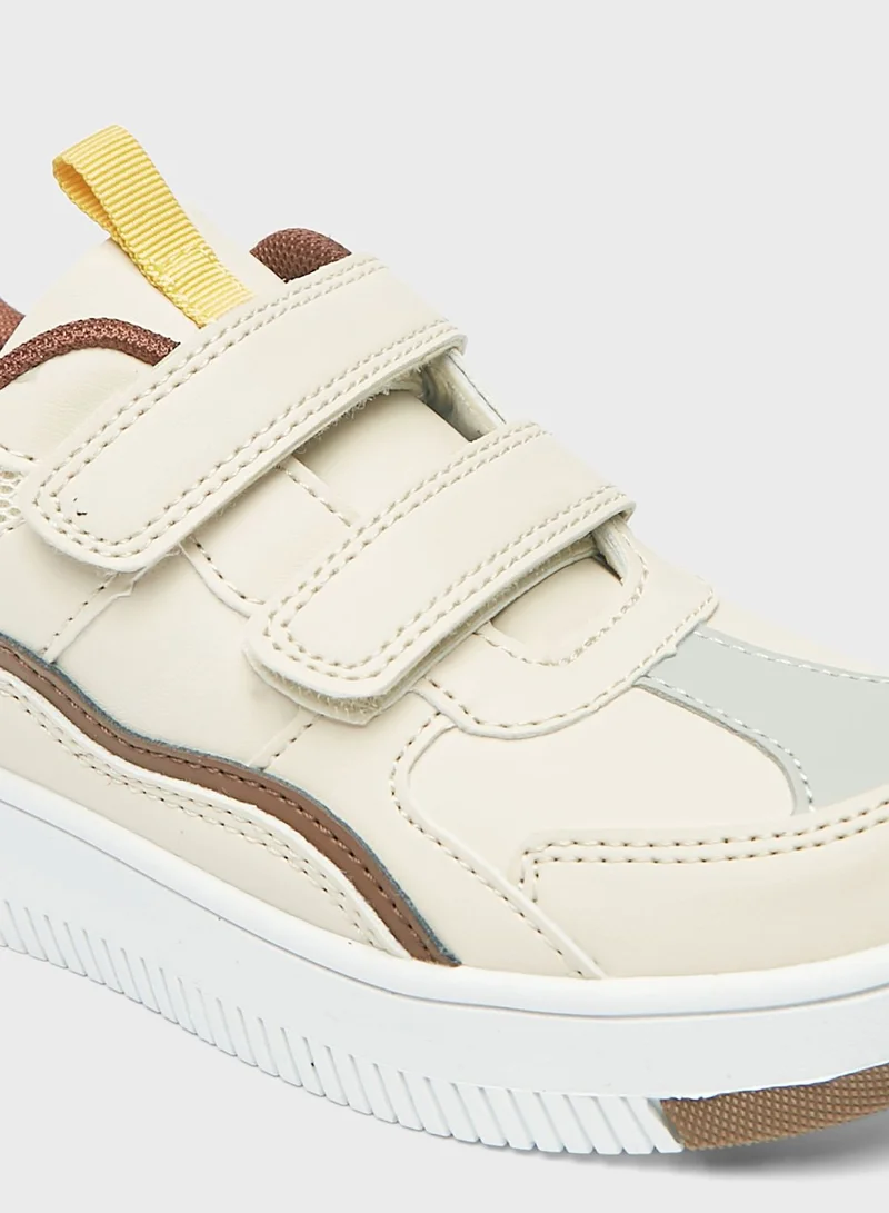 shoexpress Kids Low Top Velcro Sneakers