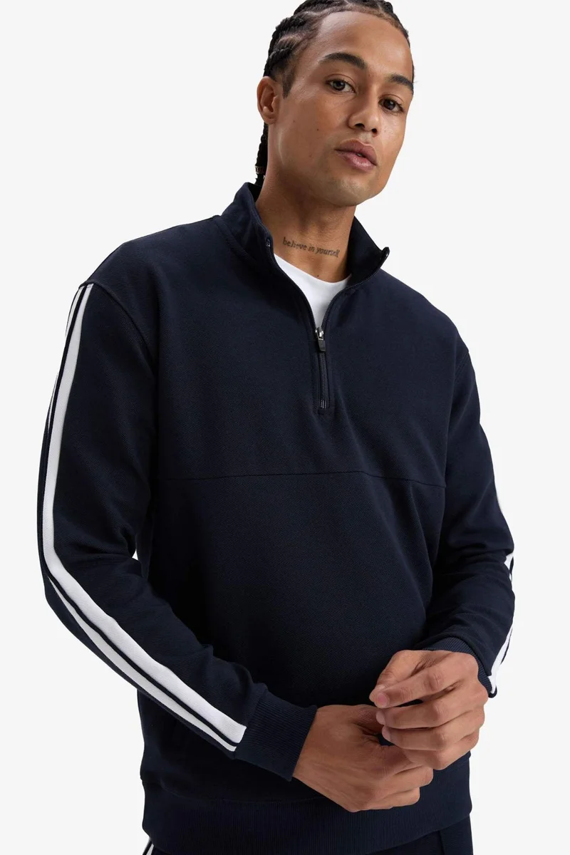 DeFacto DeFactoFit Standard Fit Sports Sweatshirt