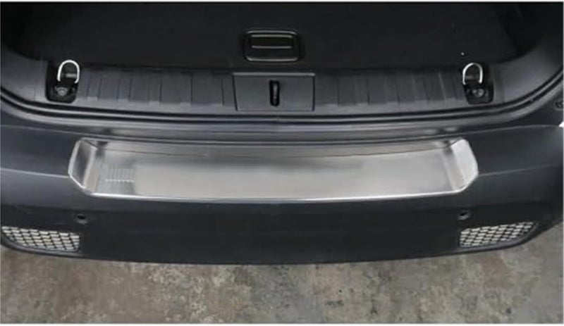 Vuzmode Rear Bumper Protector for Jeep Renegade 2015-2016 - Image 4