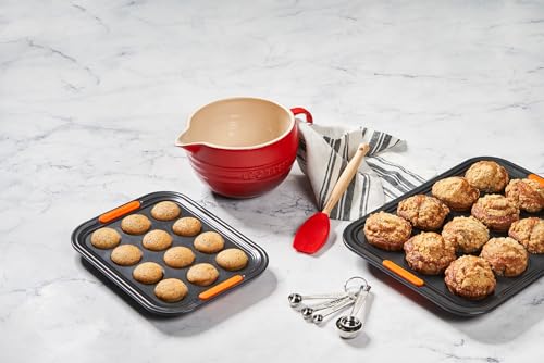 Le Creuset Stoneware Signature Batter Bowl, 3.25qt., Marseille - Image 3