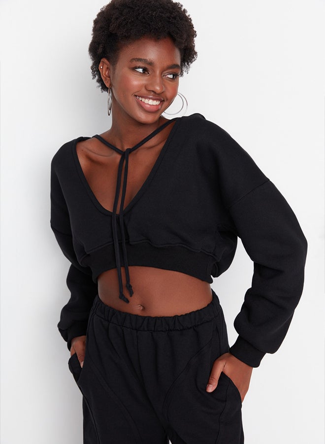 trendyol Black Thick Inner Fleece Hooded V Neck Relaxed Cut Crop Knitted Sweatshirt TWOAW23SW00096 - Image 2