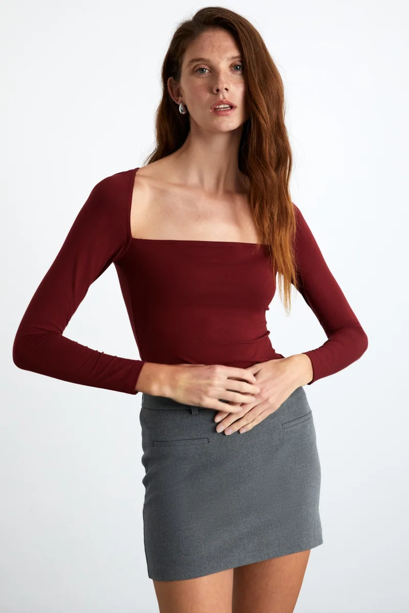 جريميلانج Hillary Women's Viscose Blend Square Collar Slim Fit Burgundy Blouse
