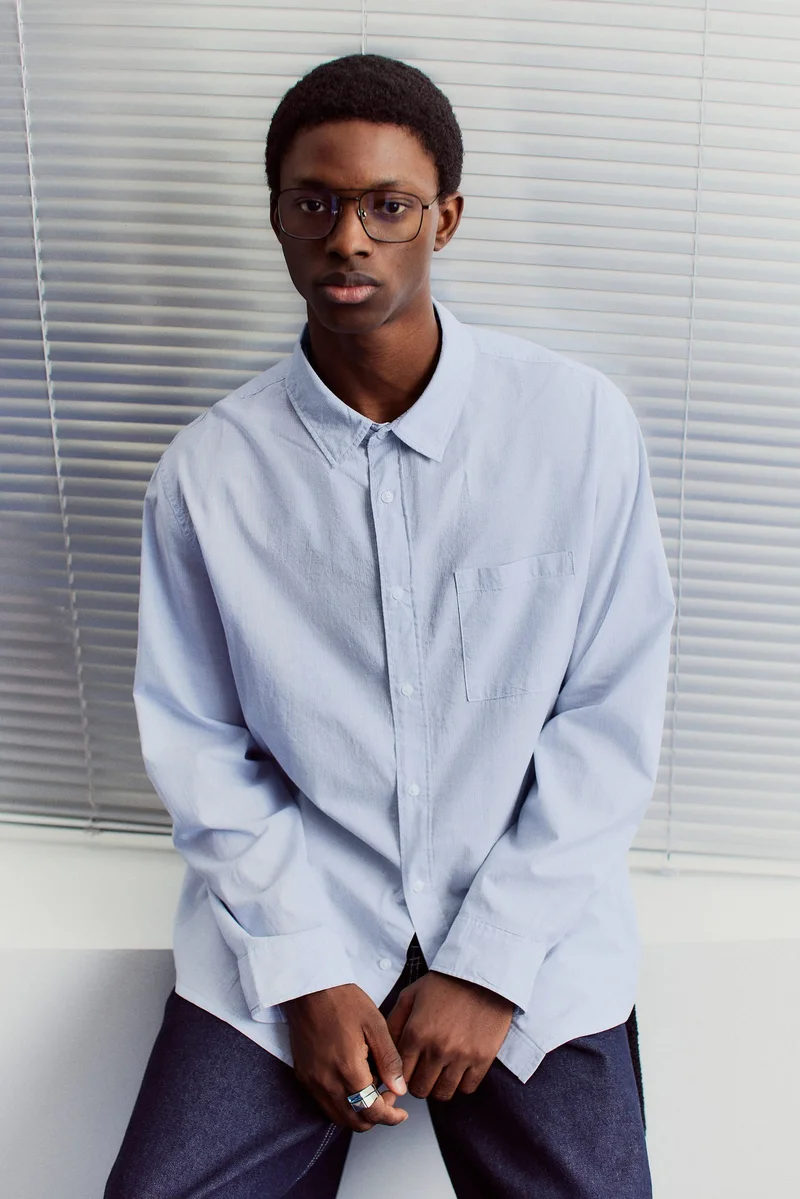 اتش اند ام قميص من القطن المجعد بقصّة واسعة