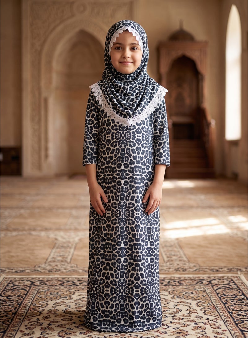 Kids' Stylish Prayer Esdall with Modern Leopard Print and Attached Hooded Veil - Image 2