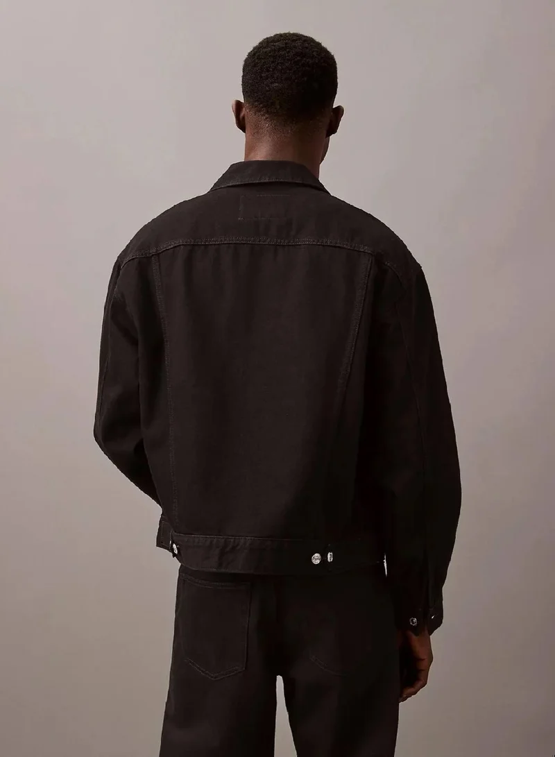 كالفن كلاين جينز جاكيت جينز بتصميم مستوحي من التسعينيات