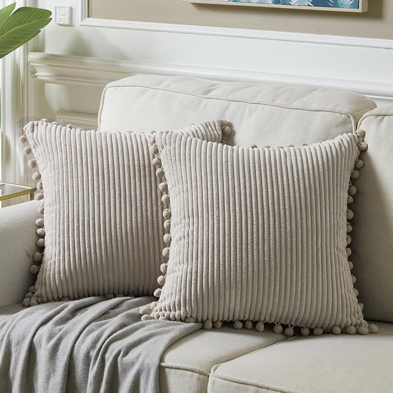 Fancy Homi عبوة من 2 من أغطية الوسائد الزخرفية البيضاء البوهيمية مع شرابات، مقاس 26x26 بوصة، من القطيفة الناعمة، مجموعة أغطية وسائد مربعة صلبة للأريكة والأريكة وغرفة النوم والسيارة وغرفة المعيشة 66x66 سم - Image 1