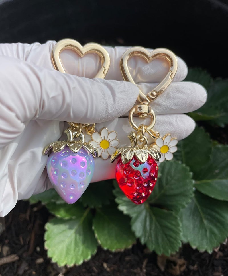Agromusk Cute Strawberry Keychain,Bag Charms,Kawaii Heart Flower Daisy Key chains Accessories Decor for Girls Purse Gift (Red) - Image 3