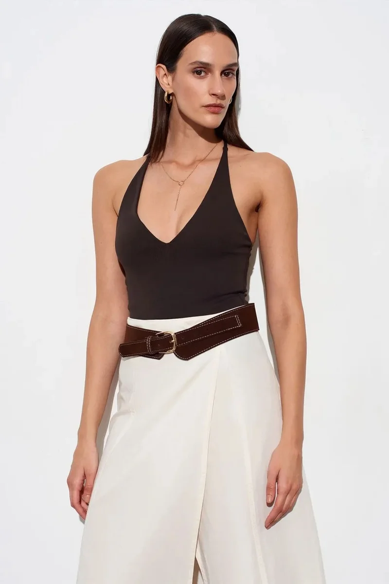 DILVIN Slim Fit Cut-Out Halter Bodysuit