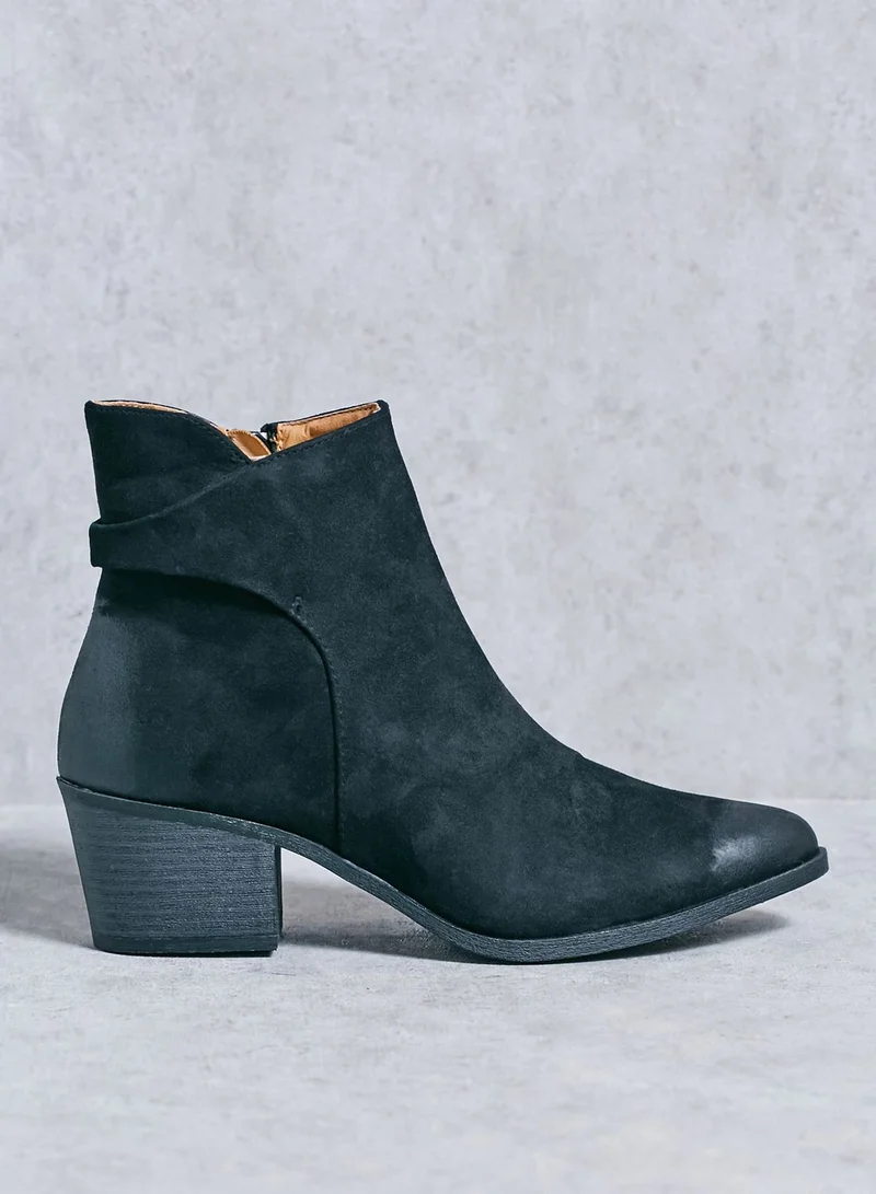 Qupid Ankle Boots