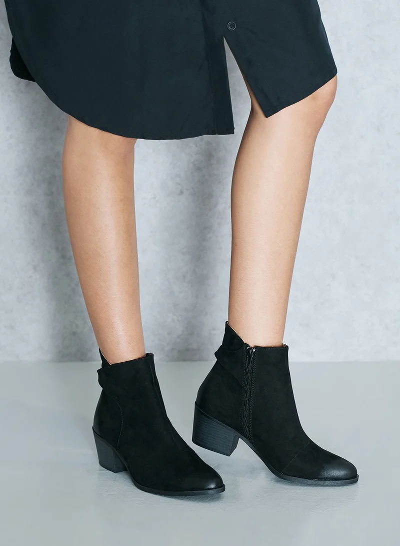 Qupid Ankle Boots