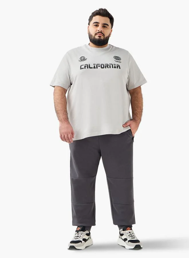 Splash FAV Men Regular Fit Joggers with Cut and Sew Detail