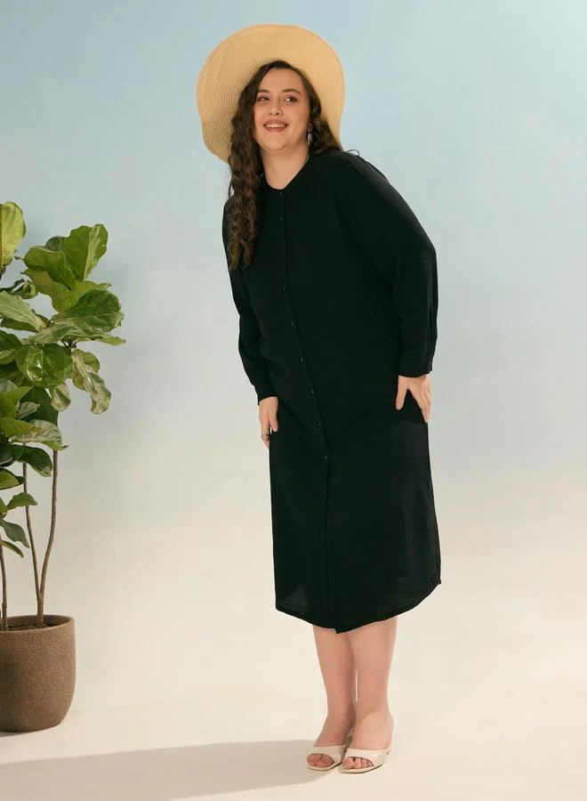 SASSAFRAS Sassafras Plus Black Shift Midi Dress with Front Button
