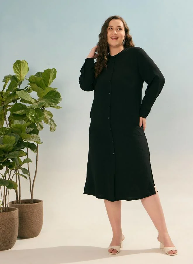 SASSAFRAS Sassafras Plus Black Shift Midi Dress with Front Button