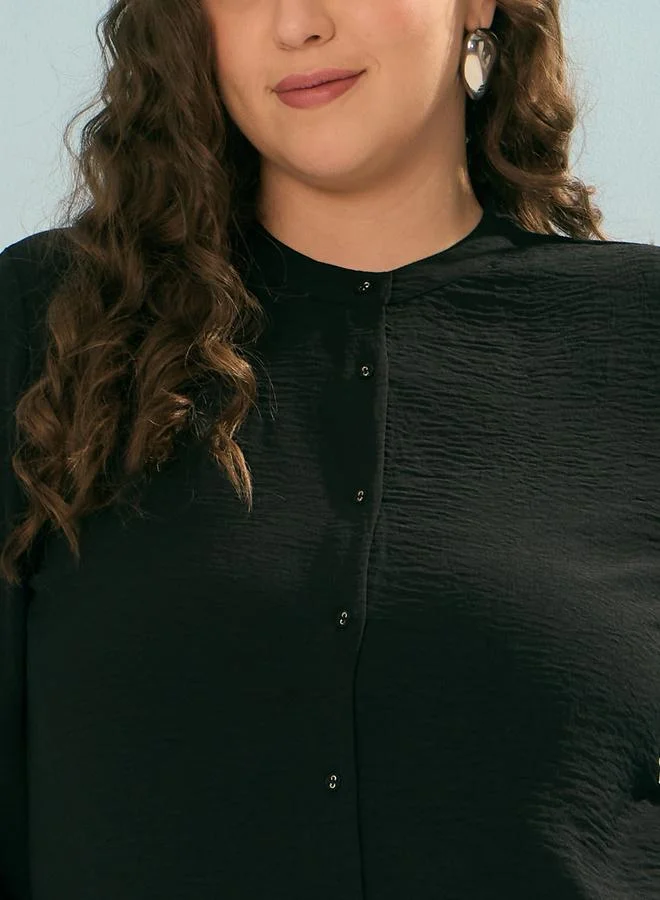 SASSAFRAS Sassafras Plus Black Shift Midi Dress with Front Button