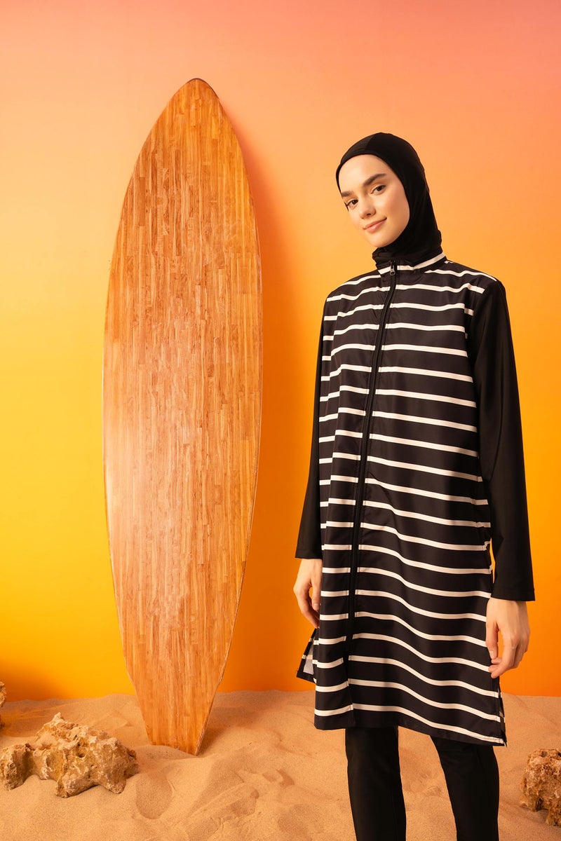 DeFacto Black Woman Regular Fit Striped 3 Piece Hijab Burkini Set Casual - Image 2