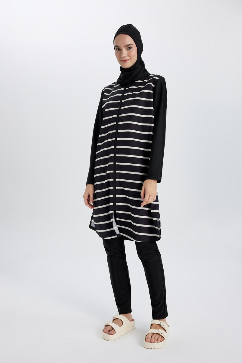 DeFacto Black Woman Regular Fit Striped 3 Piece Hijab Burkini Set Casual - Image 3