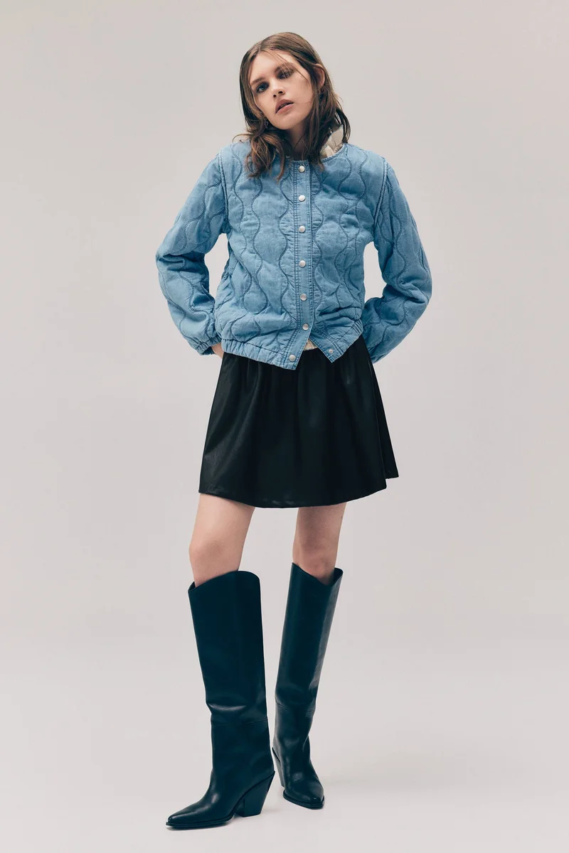 اتش اند ام تنورة بتصميم واسع من الأسفل