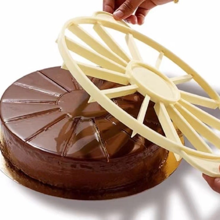 فاصل كعكة DIY قاطع كعكة 10/12 قطعة قاطع موحد أدوات الخبز بلاستيك - Image 3