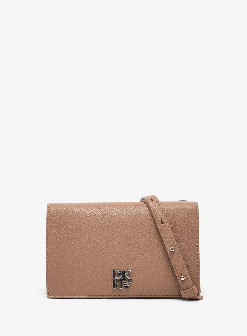 د ك ن ي إيتا محفظة بحزام - Image 1