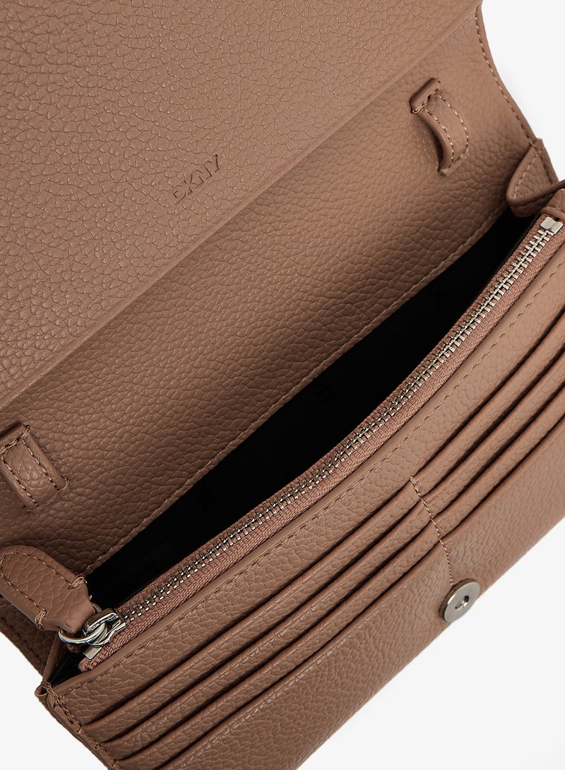 د ك ن ي إيتا محفظة بحزام - Image 4