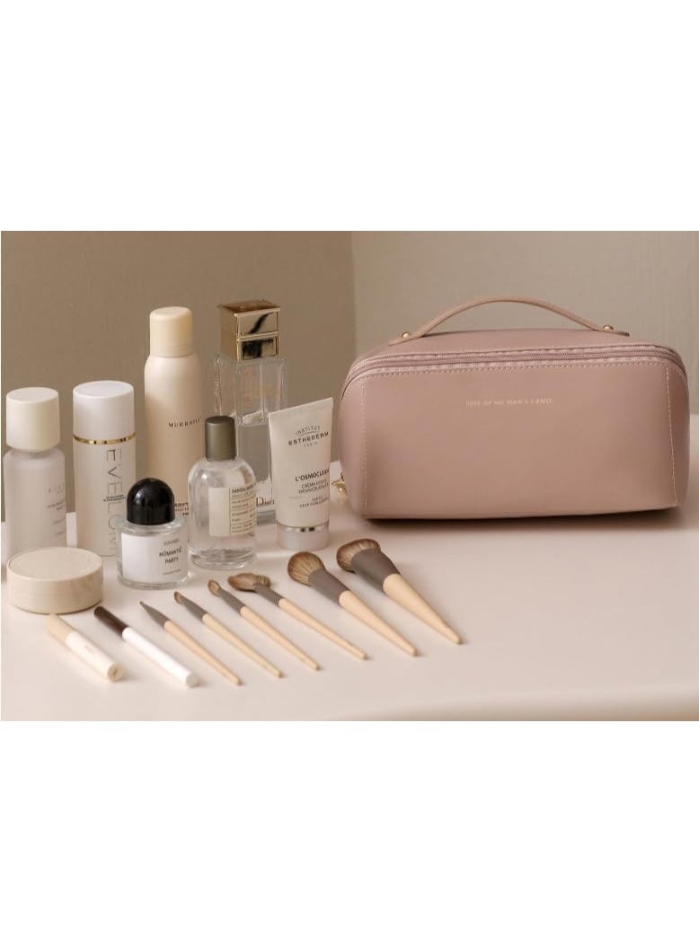 م اكس م حقيبة مكياج للسفر وحقيبة مستحضرات تجميل كبيرة السعة ومجموعة أدوات تواليت محمولة من جلد البولي يوريثان للنساء وحقيبة غسيل حمام مقاومة للماء متعددة الوظائف (وردي فاتح) - Image 5