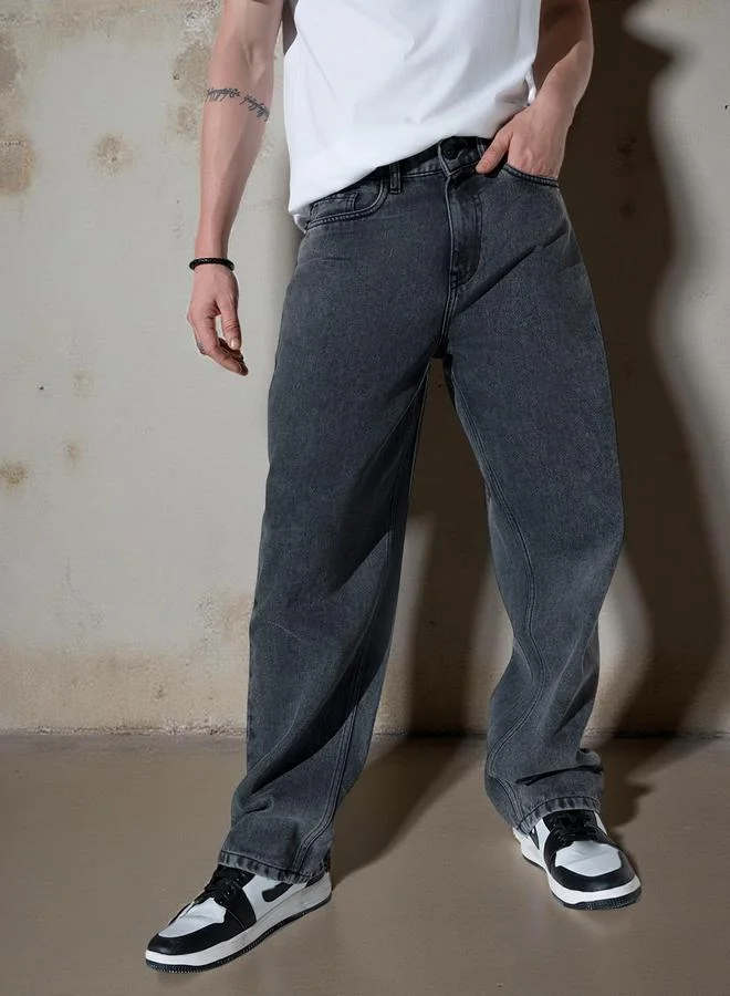 Hubberholme Grey Relaxed Fit Jeans Solid design crafted from 100% Cotton with Button closure.