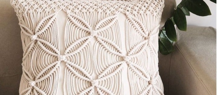 HMK CRAFTS كوشن مكرمية يدوية - فخامة التفاصيل العصرية - Image 3